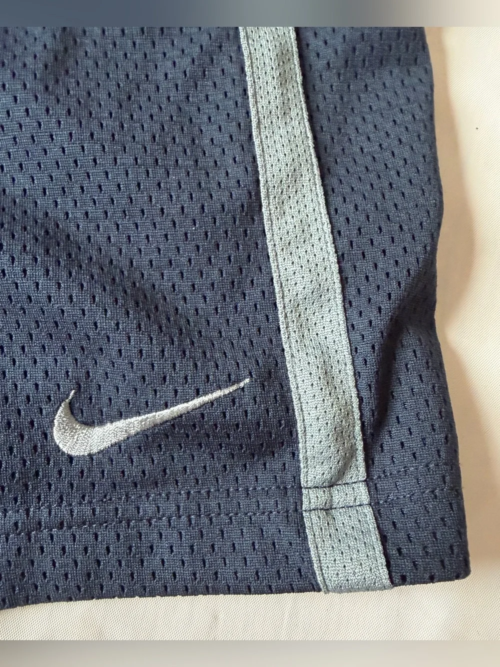 Nike Shorts mens Navy Blue Mesh Basketball Grey Side Stripes double layer XL